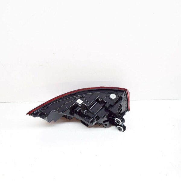 8W5945092AC - NEW AUDI A4 B9 SALOON REAR RIGHT TAILLIGHT 8W5945092AC 2020 ORIGINAL