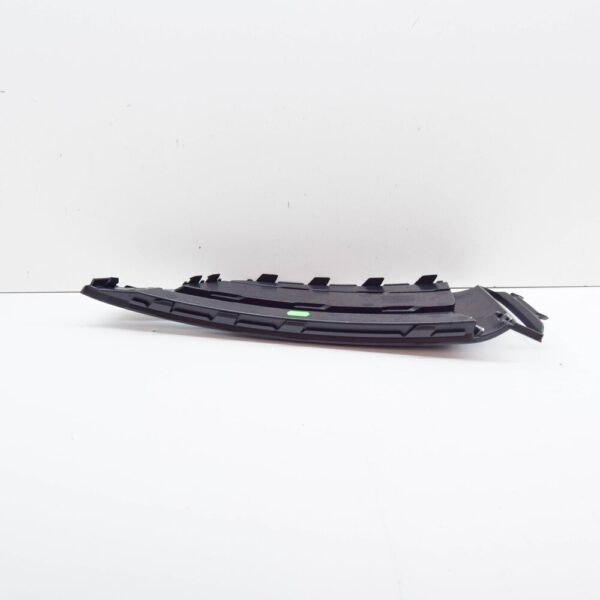 8W6807682FRU6 - AUDI A5 8W6 Front Right Air Guide Grille 8W6807682FRU6 NEW GENUINE