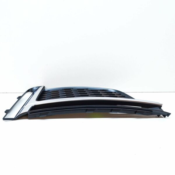 8W6807682KRU6 - NEW AUDI A5 8W6 FRONT RIGHT AIR GUIDE GRILLE 8W6807682KRU6