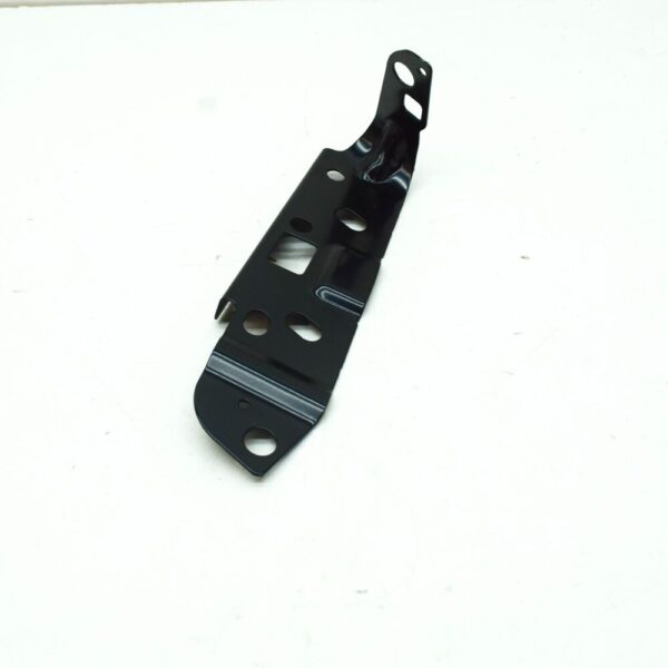 8W6821092 - Audi A5 8T Front Right Fender Bracket 8W6821092 New