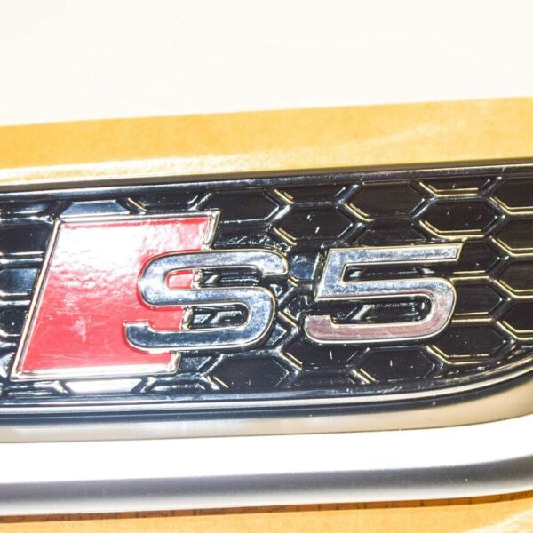 8W6853602CPUZ - Audi A5 S5 8W6 S-Line Emblem Badge for Right Fenders 8W6853602CPUZ New