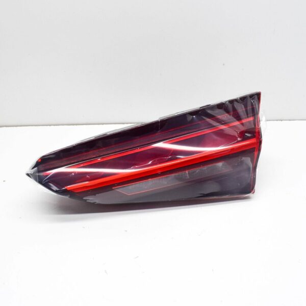 8W6945094AA - NEW AUDI A5 8W6 REAR RIGHT INNER LED TAILLIGHT 8W6945094AA ORIGINAL