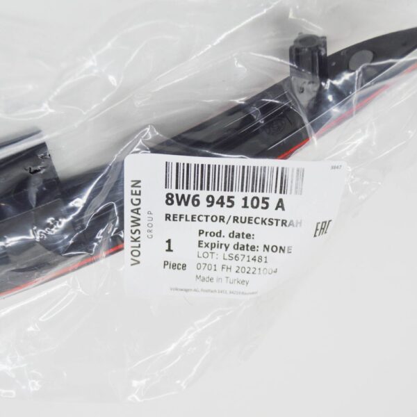 8W6945105A - AUDI A5 8W6 Rear Left Bumper Reflector 8W6945105A NEW GENUINE