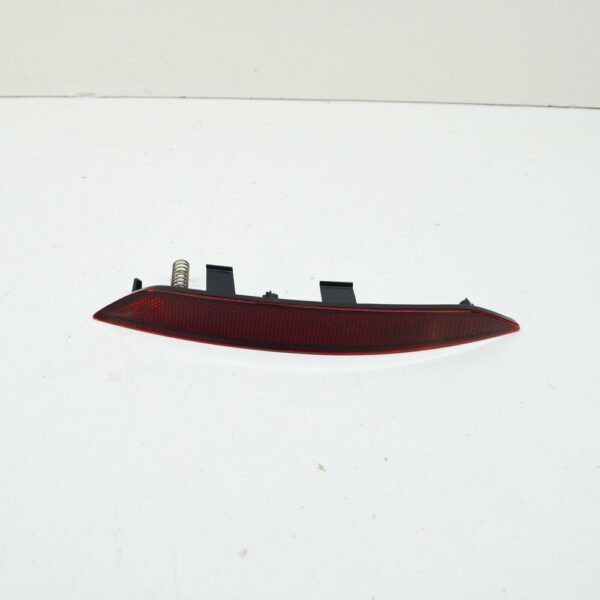 8W6945106B - NEW AUDI A5 8W6 REAR RIGHT BUMPER REFLECTOR 8W6945106B