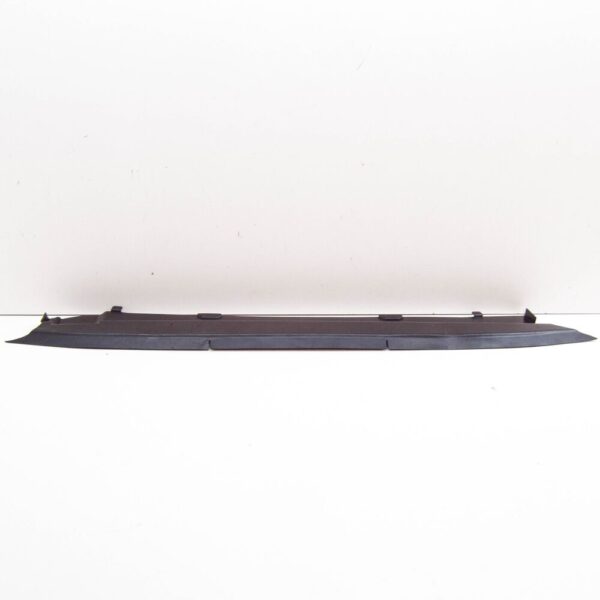 8Y0121345 - AUDI A3 SPORTBACK 8Y LOWER CENTRE RADIATOR AIR GUIDE 8Y0121345 NEW GENUINE