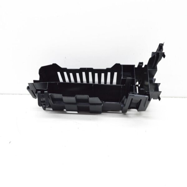 8Y0907390 - NEW AUDI A3 LIMOUSINE 8Y REAR RIGHT CONTROL UNIT RETAINER 8Y0907390 ORIGINAL