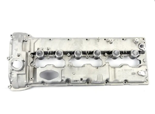 11127587738 - BMW 7 SERIES F01, F02 ENGINE VALVE COVER 11127587738 7587738 NEW GENUINE