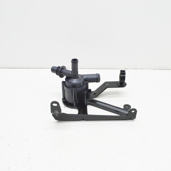 11515A36585 - NEW BMW 1 F20 ADDITIONAL WATER PUMP 11515A36585 ORIGINAL