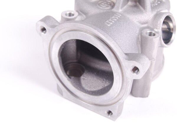 11517838118 - Genuine BMW E46 M3 Mechanical Antifreeze Pump 11517838118