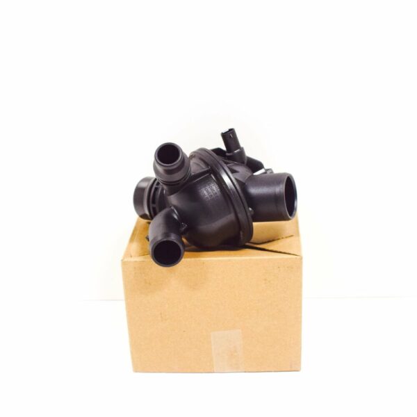 11538671516 - NEW BMW 7 F01 THERMOSTAT 11538671516 8671516 30 PETROL 235KW