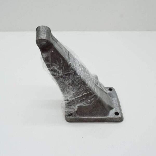 11811127362 - NEW BMW 5 E28 RIGHT SUPPORTING ENGINE BRACKET 11811127362 1127362 ORIGINAL
