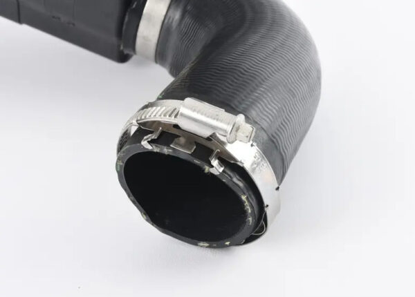 13719804248 - MINI PACEMAN R61 TURBOCHARGER INTERCOOLER PIPE 13719804248 9804248 NEW GENUINE