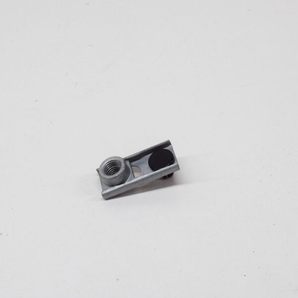33306770138 - NEW MINI COOPER R56 REAR SUSPENSION CONTROL ARM CAGE NUT 33306770138 ORIGINAL