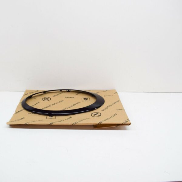 51138739498 - OEM MINI CLUBMAN F54 FRONT RIGHT HEADLIGHT TRIM RING BLACK 51138739498 GENUINE