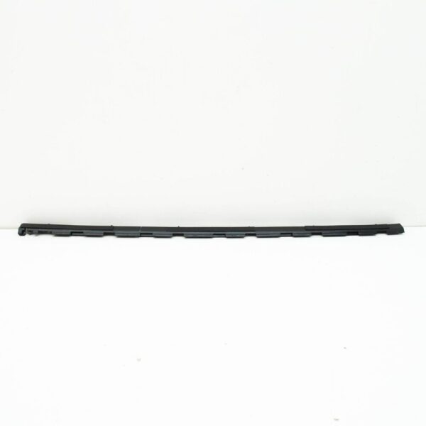 51377390176 - NEW MINI F60 RIGHT SIDE PANEL RETAIN STRIP TRIM 7390176 51377390176 ORIGINAL