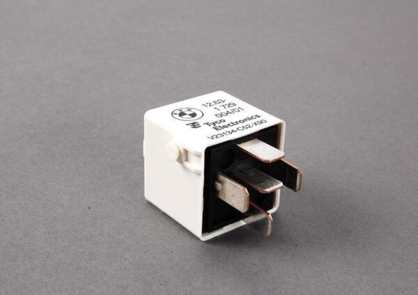 61361729004 - BMW E30 Relay No Contact White Authentic 61361729004