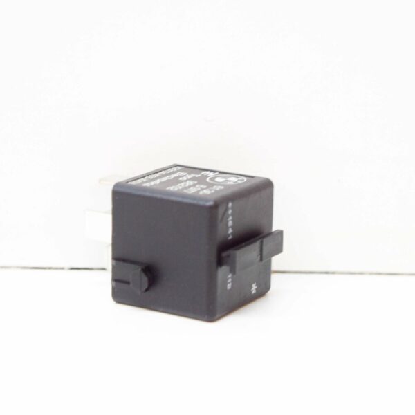 61366977982 - NEW MINI R50 FUEL/WIPER MULTI PURPOSE RELAY NO CONTACT 61366977982 OEM