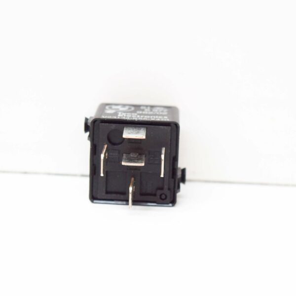 61366977982 - NEW MINI R50 FUEL/WIPER MULTI PURPOSE RELAY NO CONTACT 61366977982 OEM