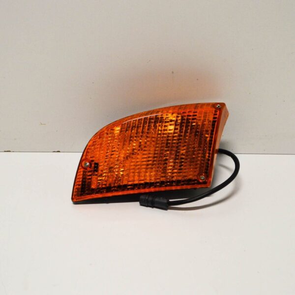 63131372367 - BMW 6 E24 indicator parking light front left 63131372367 NEW REAL