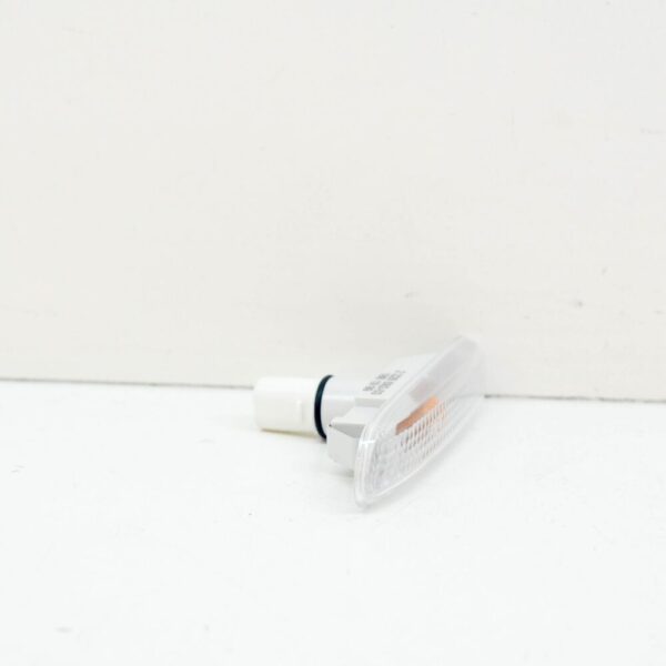 63132228592 - NEW BMW 3 E46 FRONT RIGHT WHITE TURN INDICATOR LAMP 63132228592 2228592 ORIGINAL