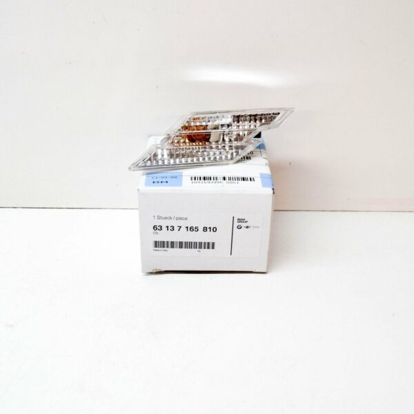 63137165810 - NEW BMW 6 E63 FRONT RIGHT TURN SIGNAL INDICATOR 63137165810 GENUINE