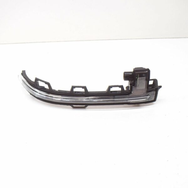 63137441440 - NEW BMW X3 G01 DOOR SIDE REAR VIEW MIRROR TURN SIGNAL RIGHT 63137441440 OEM
