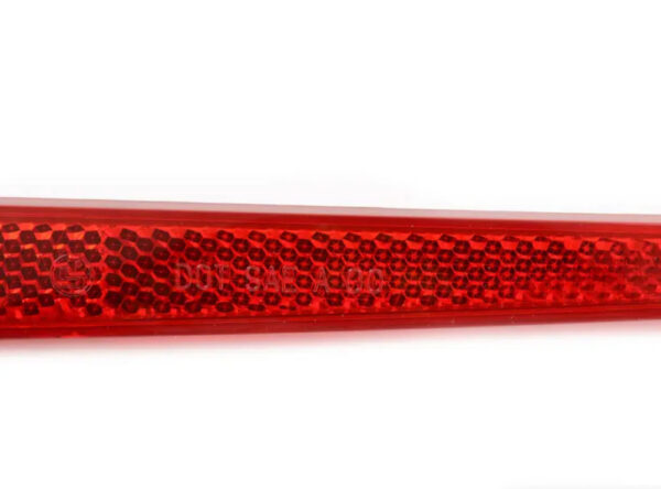 63146901572 - NEW BMW X5 E53 REAR BUMPER O/S RIGHT SIDE REFLECTOR 63146901572 ORIGINAL