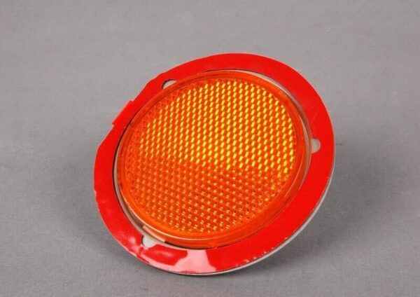 63147046046 - BMW E85 E86 Original 63147046046 Right Side Reflector