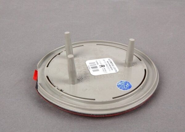 63147046046 - BMW E85 E86 Original 63147046046 Right Side Reflector