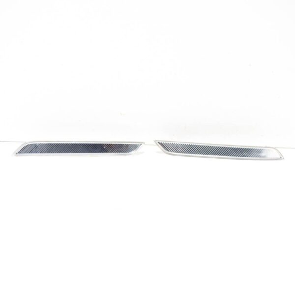 63147187087 - BMW X6 E71 Front Bumper Reflector Left+Right 63147187087 63147187088 NEW GENUINE