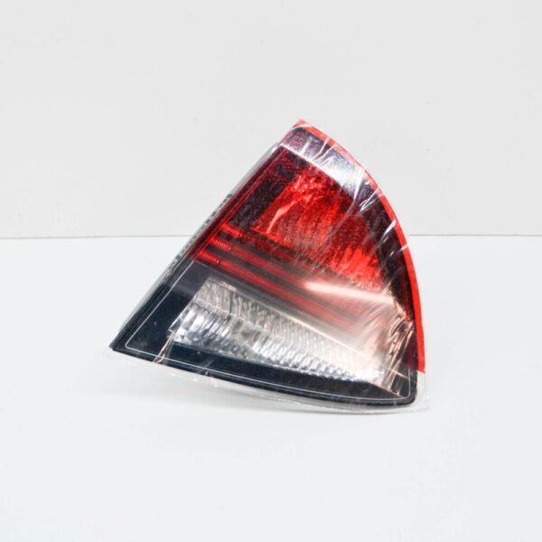 63210411420 - NEW BMW 3 TOURING E91 REAR RIGHT INNER TAILLIGHT 63210411420 0411420 ORIGINAL