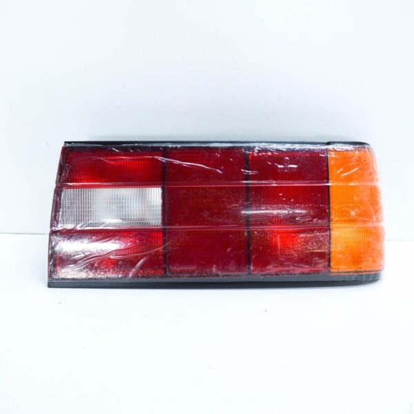 63211385382 - BMW 3 E30 Rear Right Taillight 63211385382 1385382 NEW