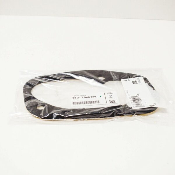 63217046138 - BMW X5 E70 REAR RIGHT TAIL LIGHT SEAL GASKET 63217046138 7046138 2008