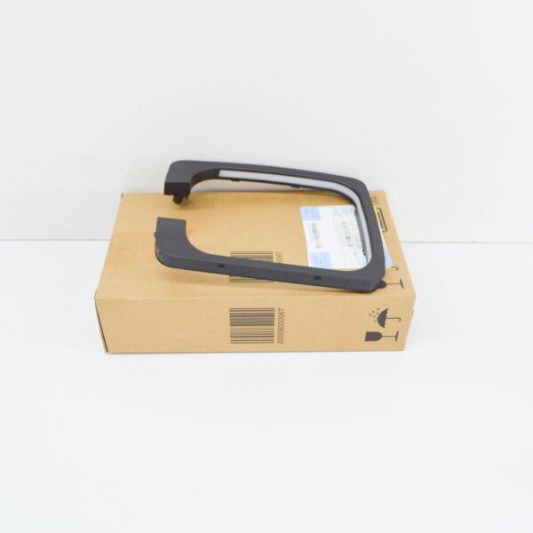 63217334639 - NEW BMW I3 I01 LIGHT UNIT CHARGING SOCKET COVER 63217334639 7334639 ORIGINAL