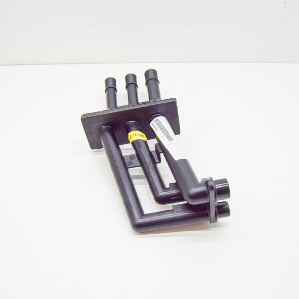 64118351596 - BMW E32 E34 sedan wagon heating radiator tube 8351596 64118351596 new