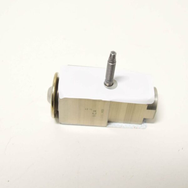 64119496915 - NEW BMW 5 G30 EXPANSION VALVE 64119496915 OEM