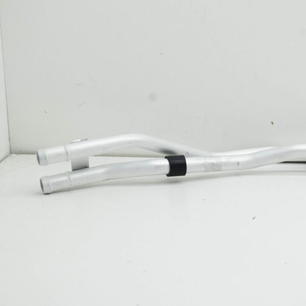 64216821663 - NEW BMW X7 G07 UNDERFLOOR COOLANT HOSE 64216821663 6821663 ORIGINAL