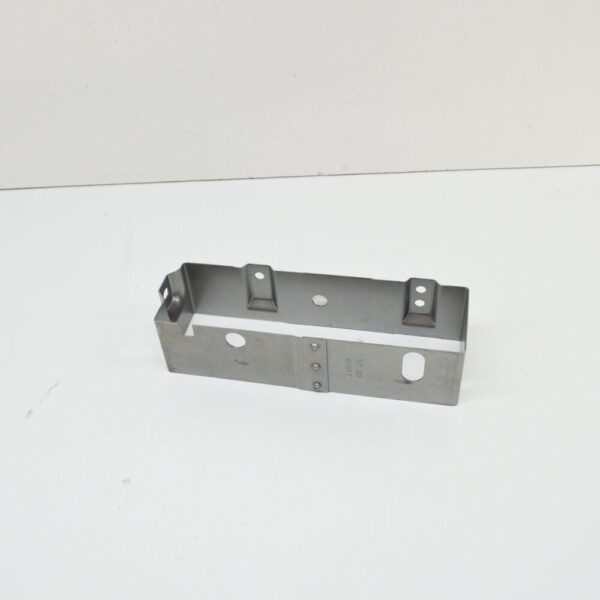 65126909318 - Mount for CD changers for BMW 5 E60 6909318 65126909318 NEW ORIGINAL