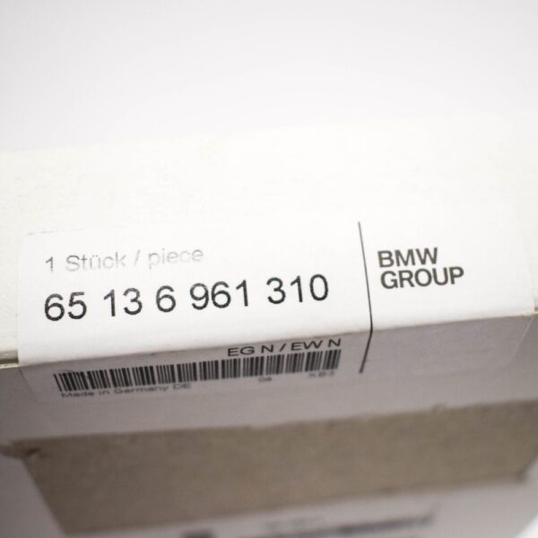 65136961310 - BMW 3 E91 ROOF SPEAKER COVER REAR RIGHT 65136961310 NEW GENUINE
