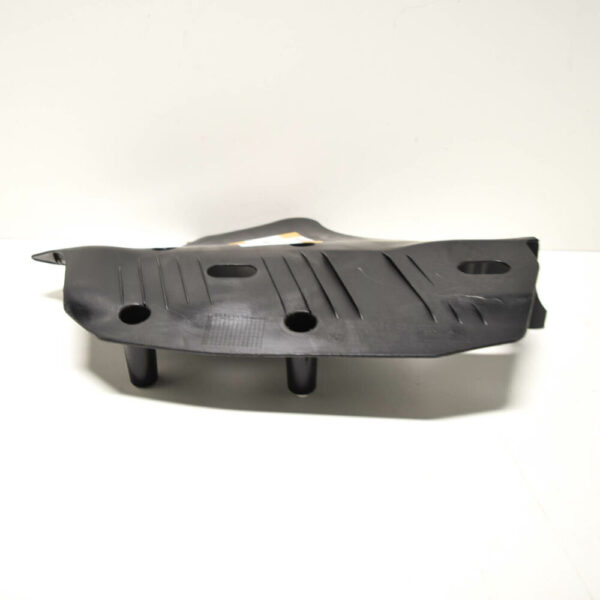 6796138 - NEW BMW 1 F20 REAR RIGHT CONTROL ARM COVER PLASTIC 6796138 2017OEM