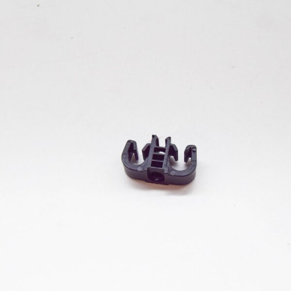 1H0201449C - ŠKODA SUPERB MK3 Fuel Line Clip 1H0201449C NEW GENUINE