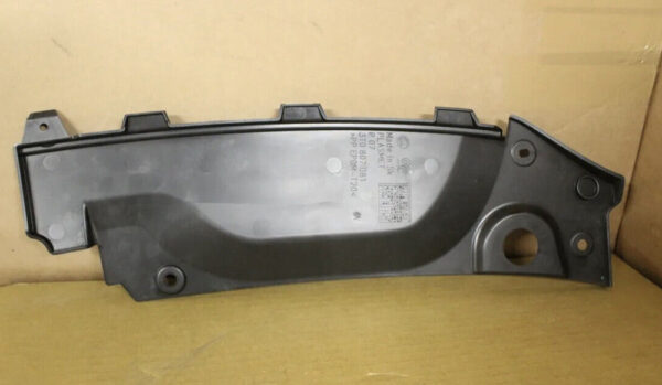 3T08070819B9 - NEW ŠKODA SUPERB MK2 3T LEFT COOLER GRILL COVER 3T08070819B9 ORIGINAL