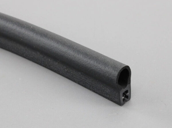 3V0823723 - NEW ŠKODA SUPERB MK3 3V ENGINE TERMINAL BULKHEAD RAIN COVER SEAL 3V0823723