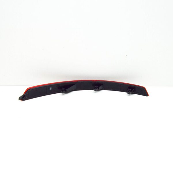 3V5945105 - New SKODA SUPERB MK3 Rear Left Bumper Reflector 3V5945105