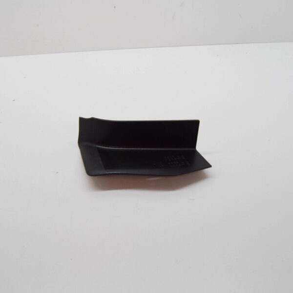 3V9945311A - SKODA SUPERB MK3 ESTATE REAR LEFT OUTER LAMP TRIM 3V9945311A NEW GENUINE