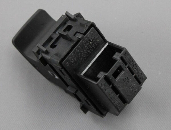 565959831WHS - NEW ŠKODA KODIAQ NS ELECTRIC LID LOCK ACTUATOR PUSH BUTTON 565959831WHS