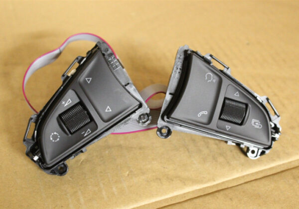 5E0919719BWHS - NEW ŠKODA OCTAVIA 5E MK3 STEERING WHEEL MULTIF. ORIGINAL 5E0919719BWHS SWITCHES