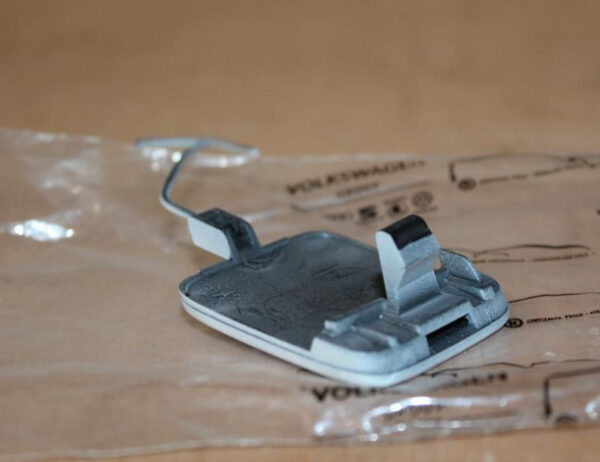 5F0807241GRU - SEAT Leon 5F front trailer coupling cover cap 5F0807241GRU NEW original