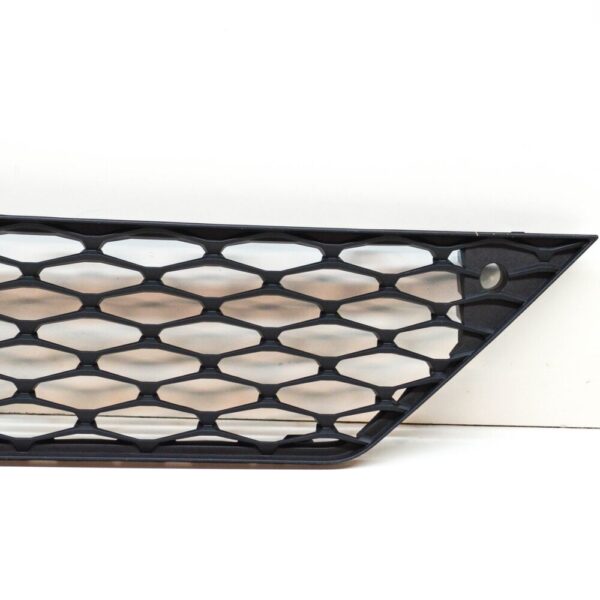 5F0853667M - SEAT Leon 5F radiator grille front center bottom 5F0853667M9B9 NEW ORIGINAL