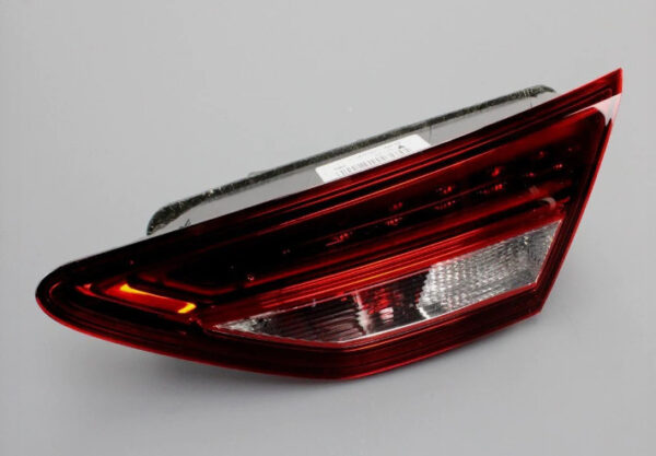 5F0945308M - NEW SEAT LEON 5F REAR RIGHT SIDE TAILGATE TAILLIGHT 5F0945308M ORIGINAL